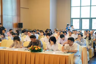 Hội thảo có sự tham dự của gần 70 đại biểu.