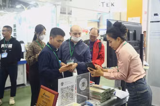 Kết nối toàn cầu mở rộng thị trường ngành sản xuất điện tử Việt Nam