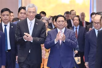 Thủ tướng Singapore kết thúc thăm Việt Nam: Ký kết 7 văn kiện hợp tác