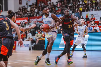 Thiếu Richard Thomas, nỗ lực lẻ loi của Desean Parsons là không đủ để giúp City Wings chiến thắng. (Ảnh: VBA)