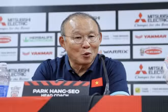 HLV Park Hang-seo tại buổi họp báo. (Ảnh: VFF)