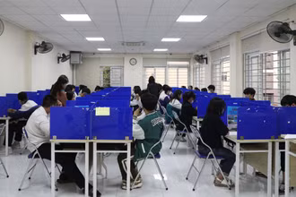 Thí sinh dự thi Đánh giá năng lực học sinh THPT đợt 2, năm 2023 của Đại học Quốc gia Hà Nội.