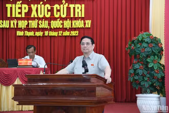 Thủ tướng Phạm Minh Chính phát biểu tại Hội nghị tiếp xúc cử tri.