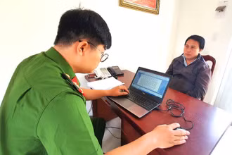 Đối tượng Nguyễn Ngọc Trí tại cơ quan Công an.
