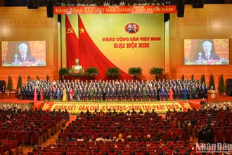 Đại hội XIII của Đảng thống nhất "Ý Đảng, lòng dân" để đưa đất nước bước vào giai đoạn phát triển mới.