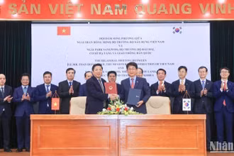 Tại hội đàm, hai bên thống nhất sẽ tích cực trao đổi, triển khai hiệu quả hơn nữa các nội dung hợp tác, góp phần tăng cường mối quan hệ Đối tác Chiến lược toàn diện giữa Việt Nam-Hàn Quốc.