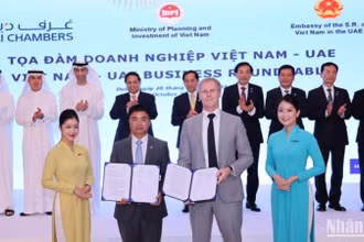 Vietnam Airlines và Etihad Airways trao biên bản ghi nhớ.