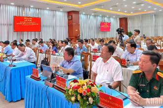 Đại biểu Ban chấp hành Đảng bộ tỉnh Cà Mau tham dự hội nghị.
