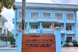 Sở Nông nghiệp và Phát triển nông thôn Cà Mau, nơi có Chánh thanh tra sở bị khởi tố vừa bị đình chỉ công tác và chức vụ. 