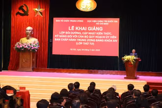 Quang cảnh Lễ khai giảng Lớp bồi dưỡng, cập nhật kiến thức, kỹ năng đối với cán bộ quy hoạch Ủy viên Ban Chấp hành Trung ương Đảng khóa XIV (lớp thứ 4).