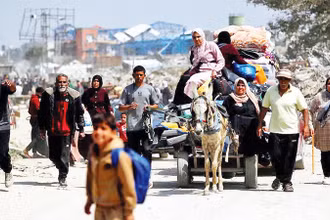 Người dân Gaza phải di dời khi Israel nối lại các cuộc tấn công.