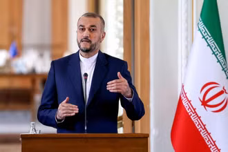Ảnh minh họa: Bộ trưởng Ngoại giao Iran Hossein Amir-Abdollahian cho rằng, đàm phán chưa đạt tiến triển do Mỹ tiếp tục áp đặt các lệnh trừng phạt chống Iran. (Nguồn: IRNA/TTXVN)