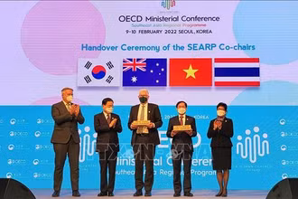 Việt Nam và Australia chính thức tiếp nhận vai trò Đồng Chủ tịch Chương trình SEARP giai đoạn 2022- 2025 từ Hàn Quốc và Thái Lan. (Ảnh: TTXVN)