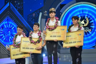 Đặng Lê Nguyên Vũ đăng quang Quán quân Đường lên đỉnh Olympia 2022 (Ảnh: THÀNH ĐẠT)