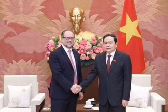 Phó Chủ tịch Thường trực Quốc hội Trần Thanh Mẫn tiếp Bộ trưởng Ngoại giao Cộng hoà Áo Alexander Schallenberg.