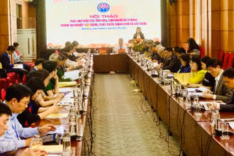 Đông đảo lãnh đạo các cấp, các ngành, các nhà nghiên cứu văn hóa, khoa học lịch sử tham dự hội thảo 
