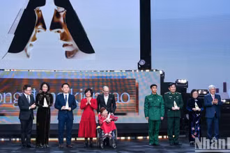 [Ảnh] Toàn cảnh lễ trao Giải thưởng Hành động vì Cộng đồng - Human Act Prize 2024