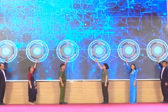 Nghi thức phát động cuộc thi.