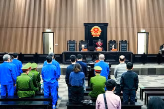 Quang cảnh phiên tòa tuyên án các bị cáo.
