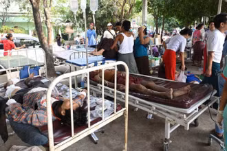 Nạn nhân trận động đất tại Nay Pyi Taw, Myanmar. (Ảnh: Tân Hoa xã)