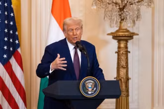 Tổng thống Mỹ Donald Trump dự họp báo tại Nhà Trắng ở Washington D.C. ngày 13/2/2025. (Ảnh: Tân Hoa xã)