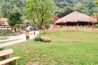 Nhà đầu tư khu du lịch hang Phượng Hoàng mong muốn có cơ chế thu phí tham quan di tích quốc gia hang Phượng Hoàng-suối Mỏ Gà để yên tâm đầu tư lâu dài.