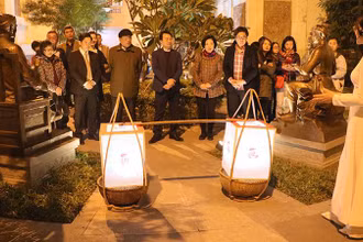 Tour du lịch văn học thu hút sự quan tâm của công chúng.