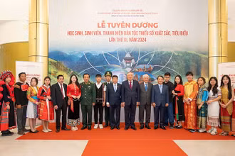 Lãnh đạo Đảng, Nhà nước dự lễ vinh danh học sinh, sinh viên, thanh niên dân tộc thiểu số tiêu biểu, xuất sắc năm 2024.