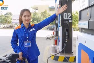 Thông tư 18/2025/TT-BCT: Sửa đổi, bổ sung, bãi bỏ một số quy định về kinh doanh xăng dầu
