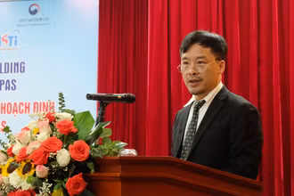 GS, TS Lê Trường Giang, Phó Chủ tịch Viện Hàn lâm Khoa học và Công nghệ Việt Nam phát biểu tại sự kiện.