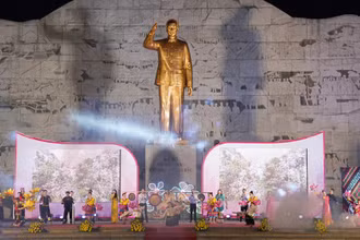 Lễ vinh danh “Nghệ thuật xòe Thái” được UNESCO ghi danh là di sản văn hóa phi vật thể đại diện của nhân loại.
