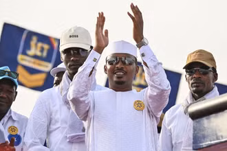 Tổng thống tạm quyền Mahamat Idriss Deby tuyên bố giành thắng lợi. (Nguồn: Mạng xã hội X)