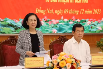 Đồng chí Trương Thị Mai phát biểu chỉ đạo tại buổi làm việc.