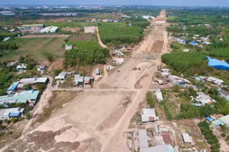 Cao tốc Biên Hòa-Vũng Tàu, đoạn qua địa bàn huyện Long Thành đã được tỉnh Đồng Nai hoàn thành bàn giao mặt bằng nhưng thi công ì ạch.