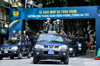 Tuần hành hưởng ứng Tháng hành động phòng, chống ma túy với chủ đề “Chung một quyết tâm - Vì cộng đồng không ma túy”.