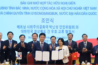 Lễ Ký kết Biên bản ghi nhớ Hợp tác hữu nghị giữa Ủy ban nhân dân tỉnh Bắc Ninh và chính quyền tỉnh Gyeongsangbuk, Hàn Quốc.