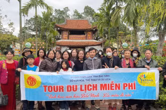 Lượng khách đến với tour du lịch miễn phí để tham quan, trải nghiệm ngày một nhiều.