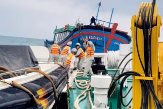 Tàu 368, Vùng 3 Hải quân tiếp cận 2 tàu cá bị nạn