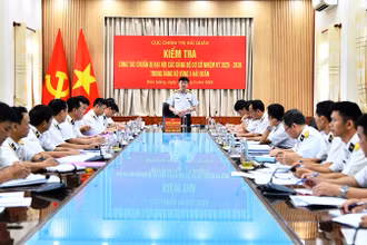 Quang cảnh hội nghị kiểm tra công tác chuẩn bị đại hội đảng bộ cơ sở nhiệm kỳ 2025-2030 tại Vùng 5 Hải quân.