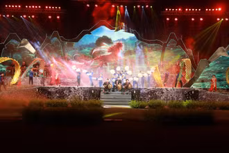 Lễ khai mạc Festival "Cao nguyên trắng Bắc Hà" tối 8/3.