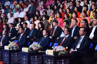Các đại biểu dự Chương trình Thay lời tri ân 2023.