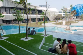 Khuôn viên tại Trường đại học Anh Quốc Việt Nam.