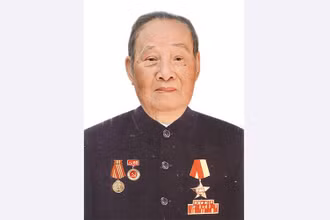 Đồng chí Vũ Oanh từ trần