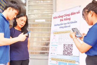 Hỗ trợ người dân tạo tài khoản công dân số. 