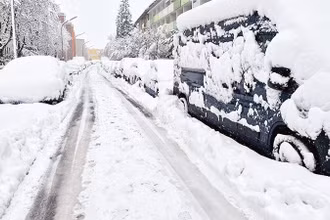 Tuyết rơi dày ở thành phố Munich của Ðức. (Ảnh REUTERS) 