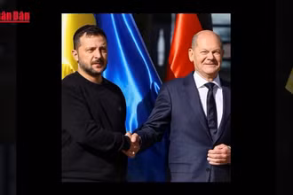 [Video] Đức sẽ viện trợ quân sự trị giá 3 tỷ euro cho Ukraine