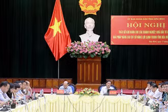 Đông đảo các doanh nghiệp và nhà đầu tư tham gia hội nghị.