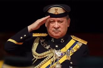 Quốc vương thứ 17 của Malaysia Sultan Ibrahim đăng quang. Ảnh: REUTERS