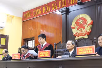 Hội đồng xét xử tòa án nhân dân tỉnh Lạng Sơn.