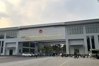 Hoạt động xuất, nhập cảnh tại Cửa khẩu Quốc tế Thanh Thủy (Hà Giang).